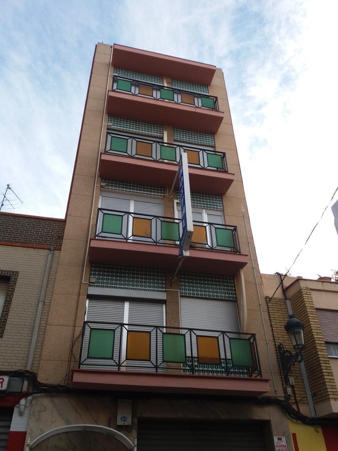 Hostal La Pilarica Paterna Extérieur photo