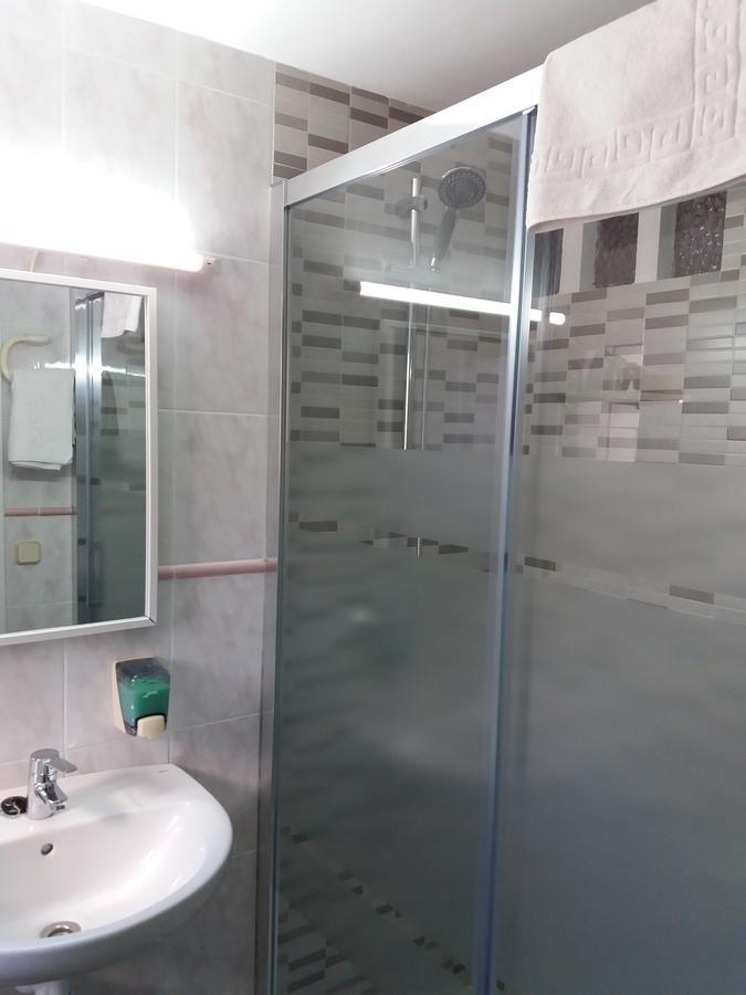 Hostal La Pilarica Paterna Chambre photo