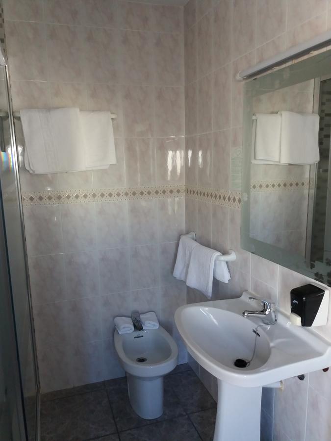 Hostal La Pilarica Paterna Extérieur photo