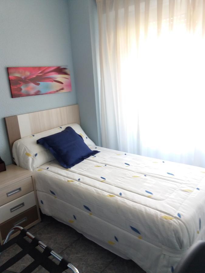 Hostal La Pilarica Paterna Extérieur photo