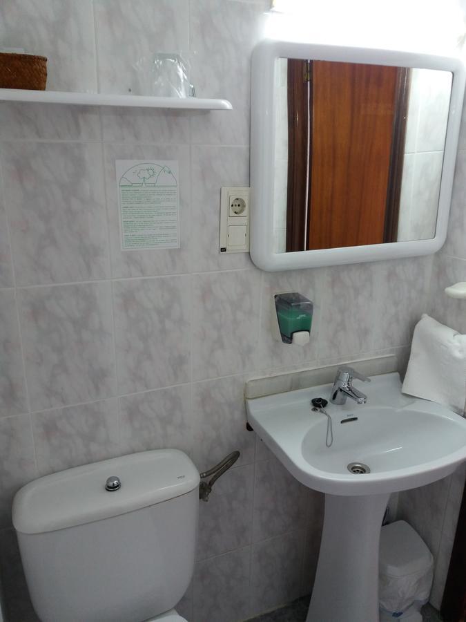 Hostal La Pilarica Paterna Extérieur photo
